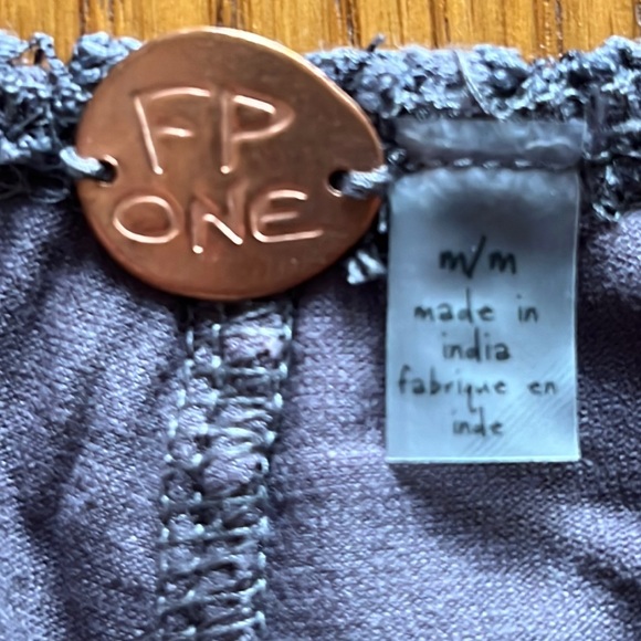 Free People shorts NWT - Picture 3 of 4